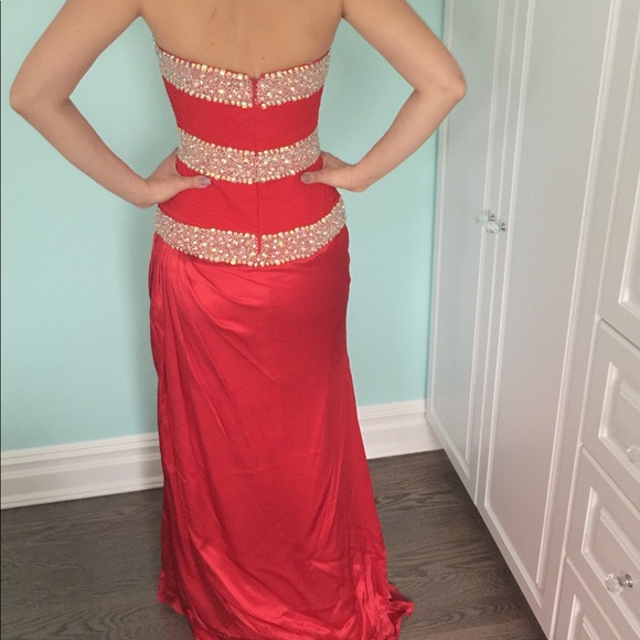 100% silk evening gown with rhinestone design - Picture 2 of 7